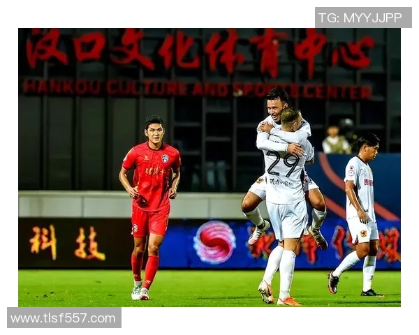 足球明星在中国的名字及其背后的文化故事与影响力探讨